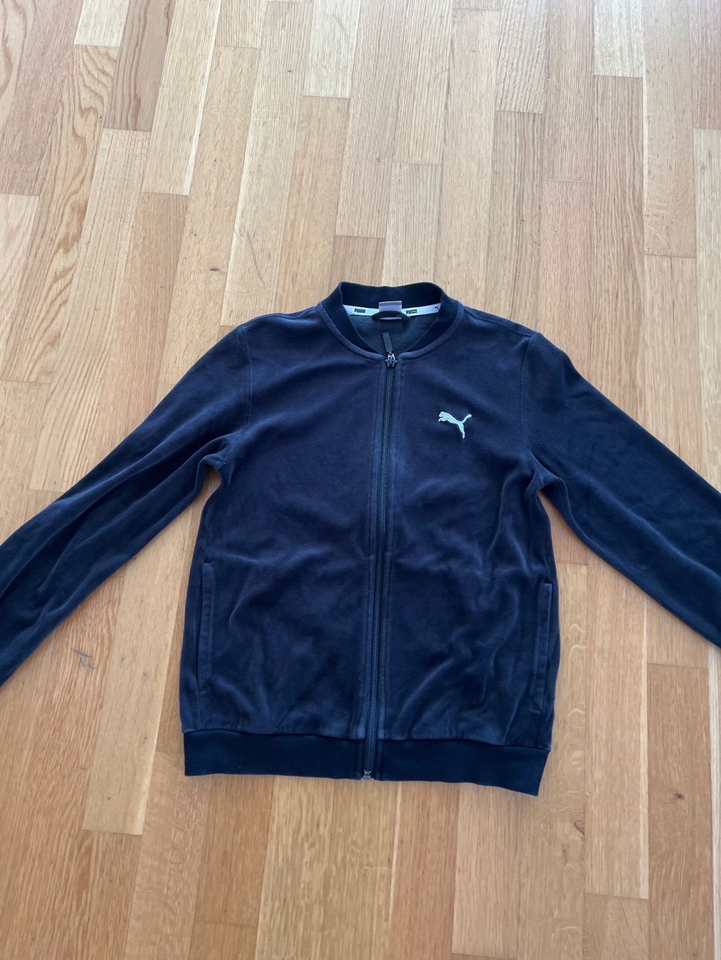 Puma Jacken & Mäntel: Mädchen Jacke Puma Gr.164 – Neu (gemäss Beschreibung) aus Bettlach von Tradenet100