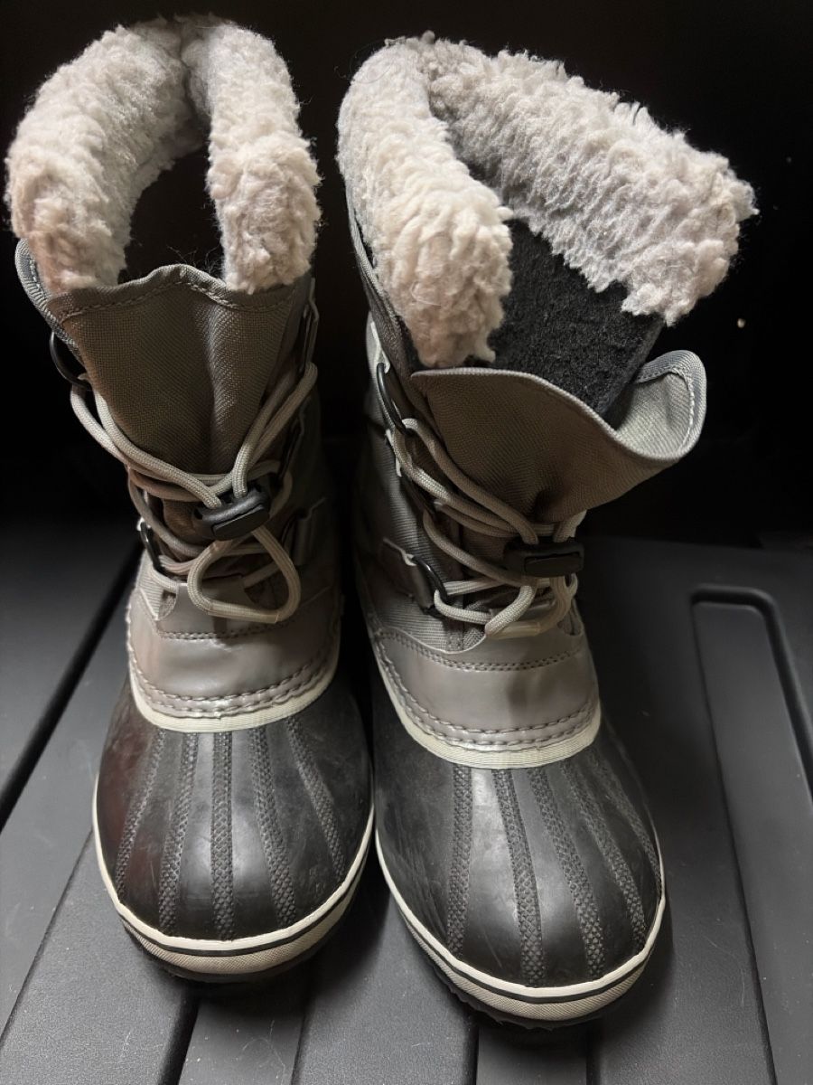 Sorel Schuhe für Jungen: Winterstiefel Sorel, Grösse 35 – Gebraucht aus Granges-Paccot von Fwaeber 2