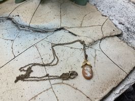 Vintage Collier mit Gemmen Anhänger, sehr fein.