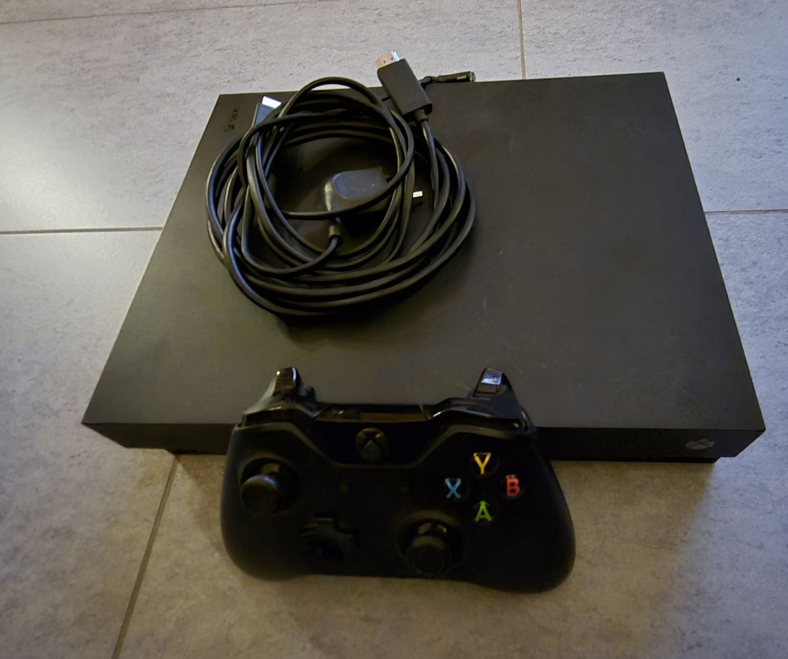 Microsoft Konsolen: Xbox one X  – Gebraucht aus Châtel-St-Denis von gui_y95w