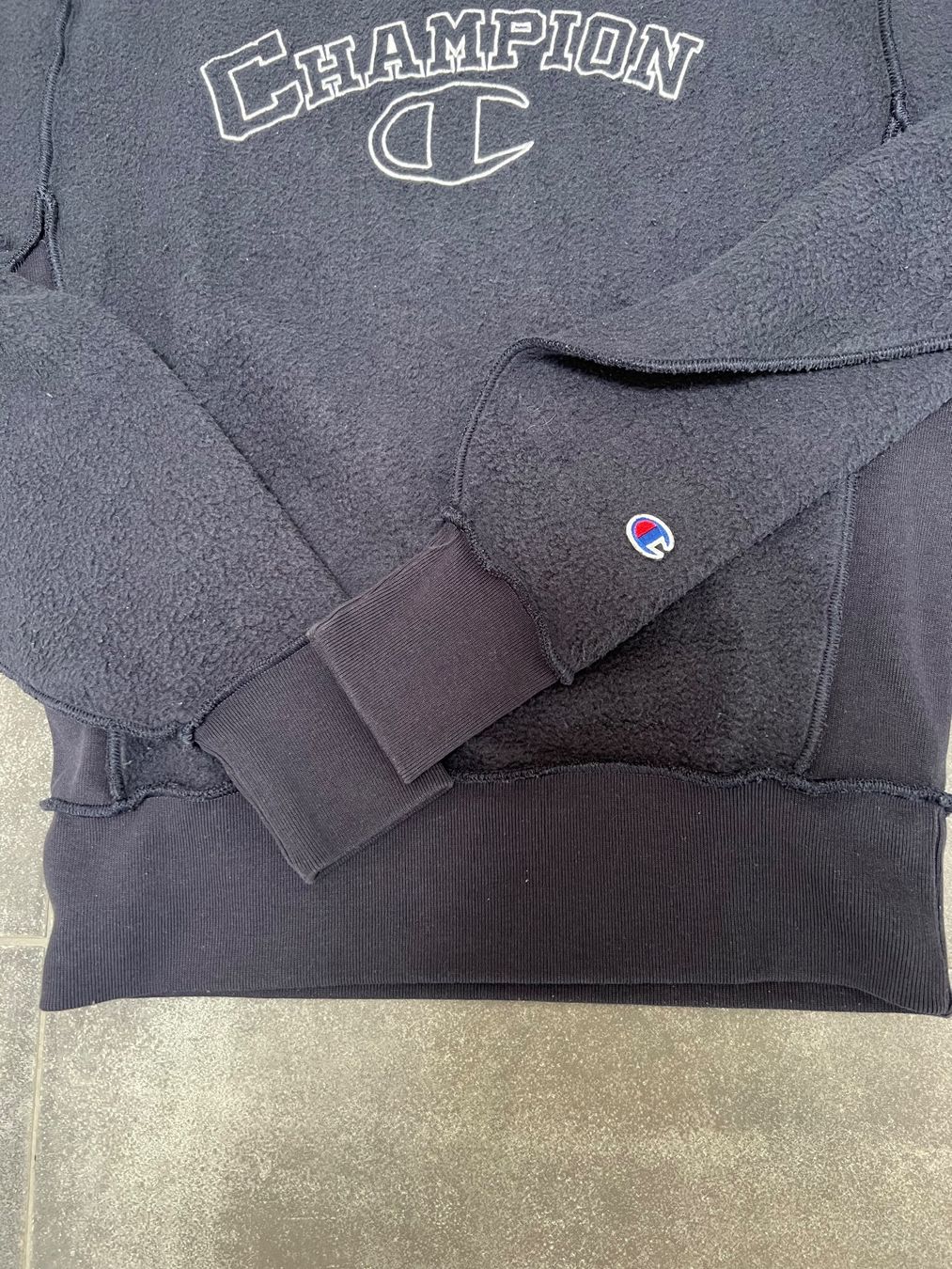 Maglioni & Felpe: NEU: Champion Pullover Dunkelblau Size Small – Usato da Wettswil venduto da alstel24 4