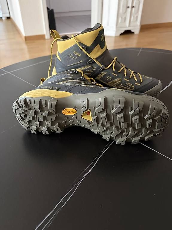 Mammut Scarpe da uomo: Mammut Wanderschuhe  Neu & ungetragen  Grösse 42 – Nuovo (secondo la descrizione) da Münsingen venduto da martinschmid84 1