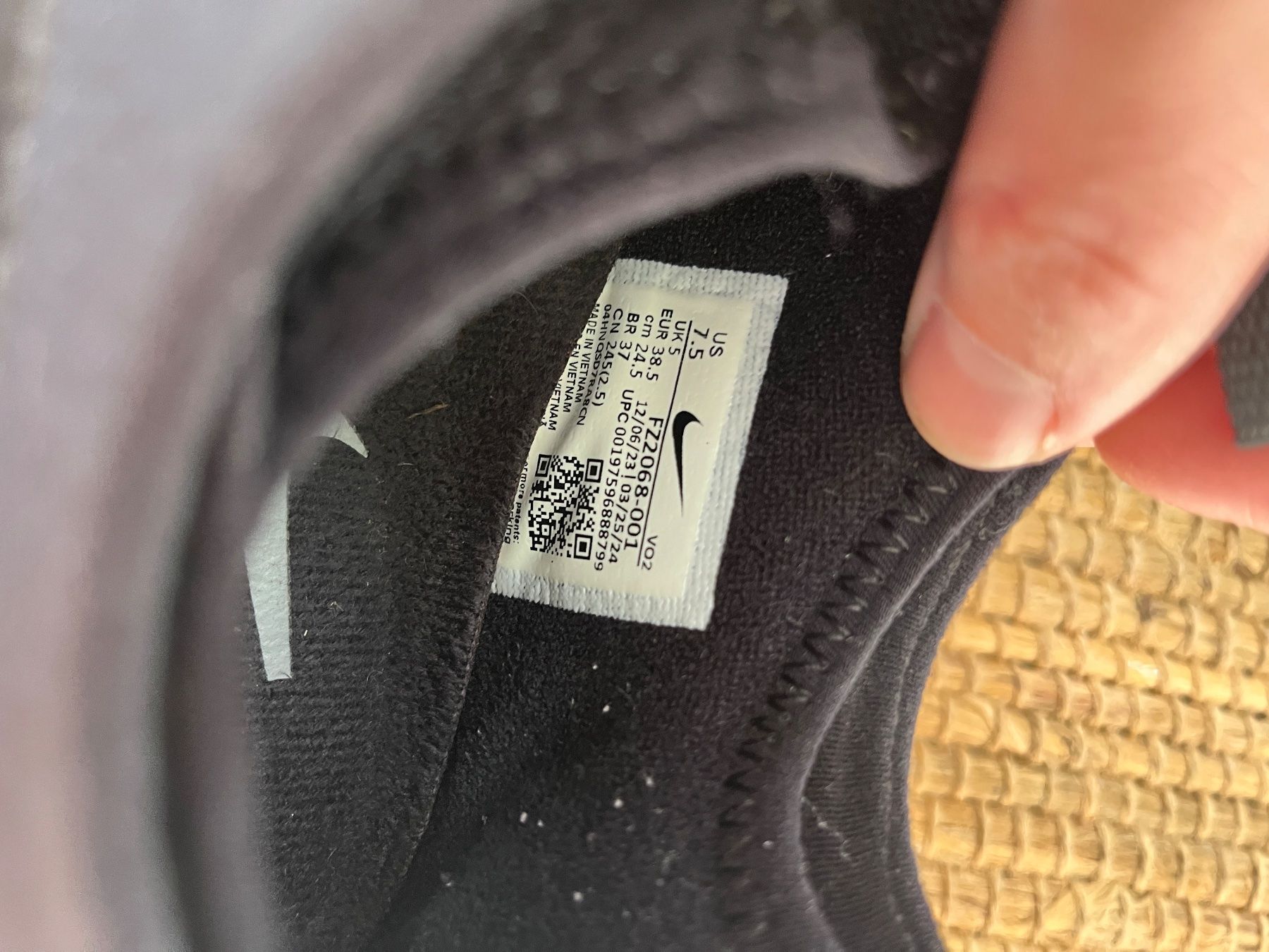 Nike Scarpe da donna: Nike Air Max SNDR Gr. 38.5 – Usato da Basel venduto da hannelovisa 3