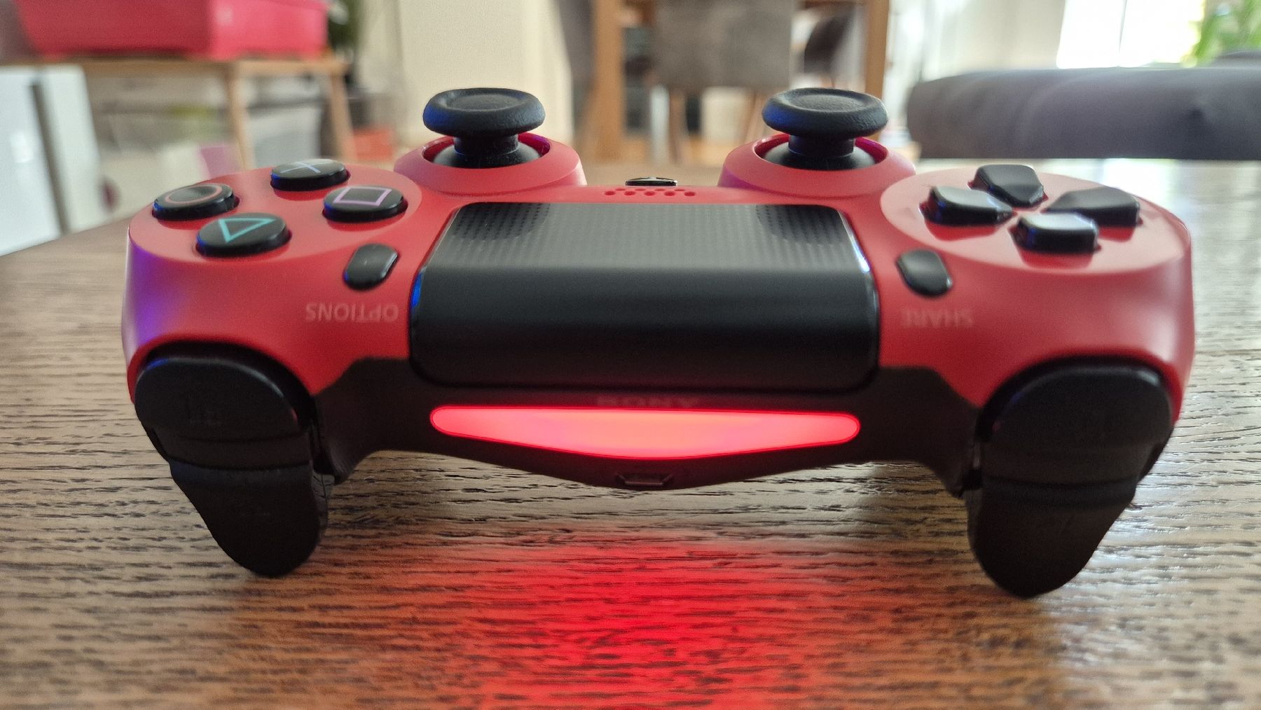 Sony Controller: PS4 DualShock 4 Controller Rot – Original Sony – Usato da Au SG venduto da KonsoleWerk 1