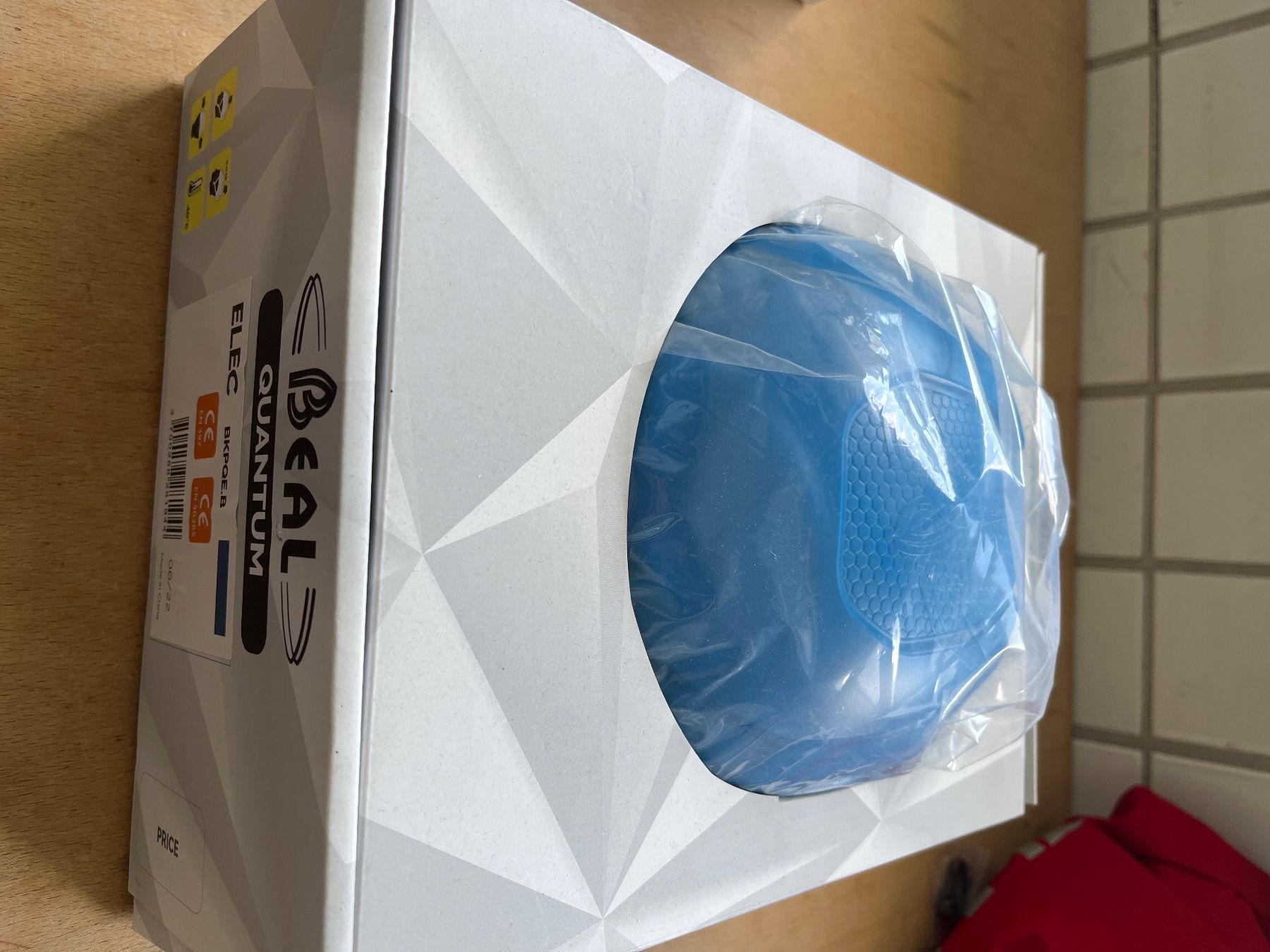 Protezione per viso e udito: Helm EN397 Beal Quantum NEU – Nuovo e nell'imballaggio originale da Trimstein venduto da Easyp