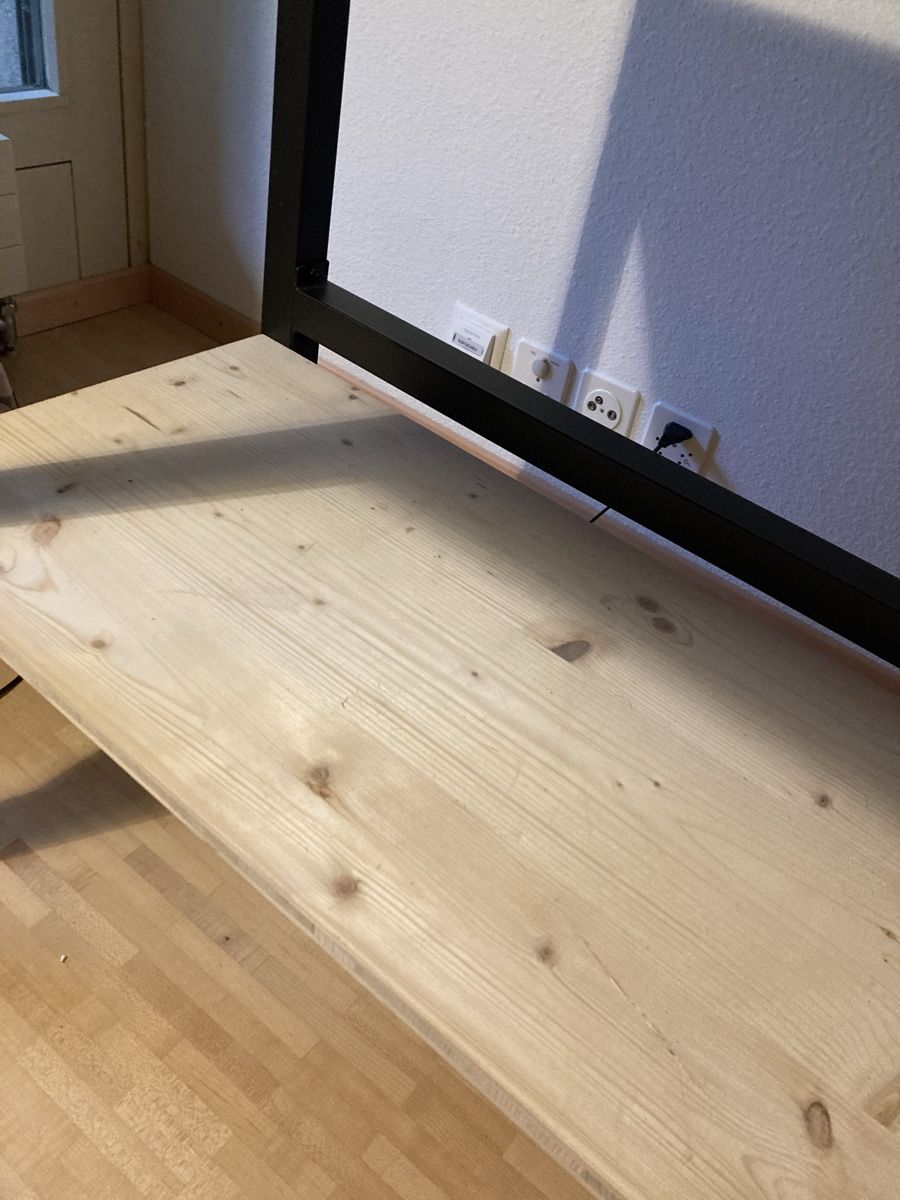 Scrivanie: Bürotisch mit Memoboard – Nuovo (secondo la descrizione) da Bäriswil BE venduto da chr_2vp7 6