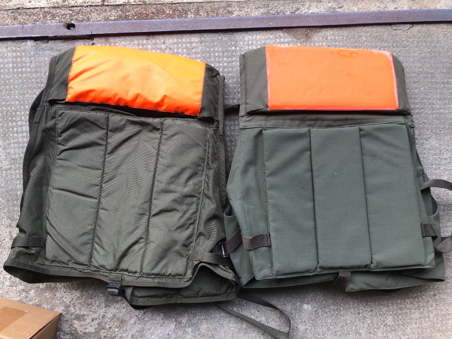 Schwimmwesten: Gilets de sauvetage – Gebraucht aus Chénens von Touta1franc 5
