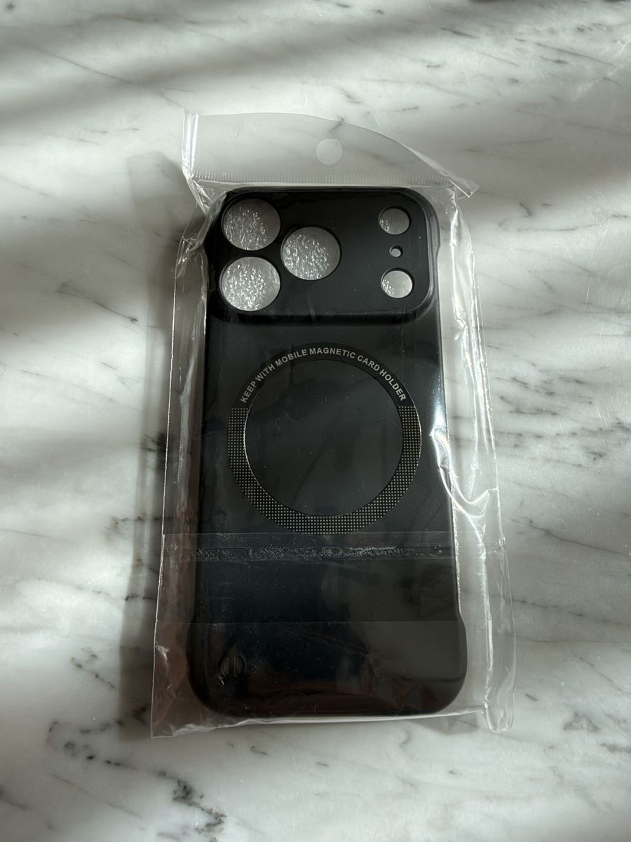 Cover & Protezioni schermo: Iphone 17 pro / 18 pro Hülle  – Nuovo e nell'imballaggio originale da Dinhard venduto da zav_2ysk