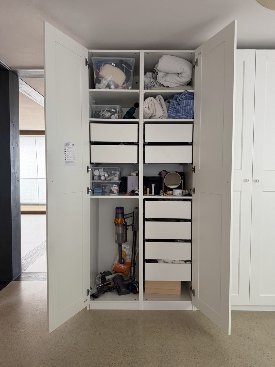 Ikea Armadi: IKEA Pax Wardrobe – Usato da Zürich venduto da miglec 2