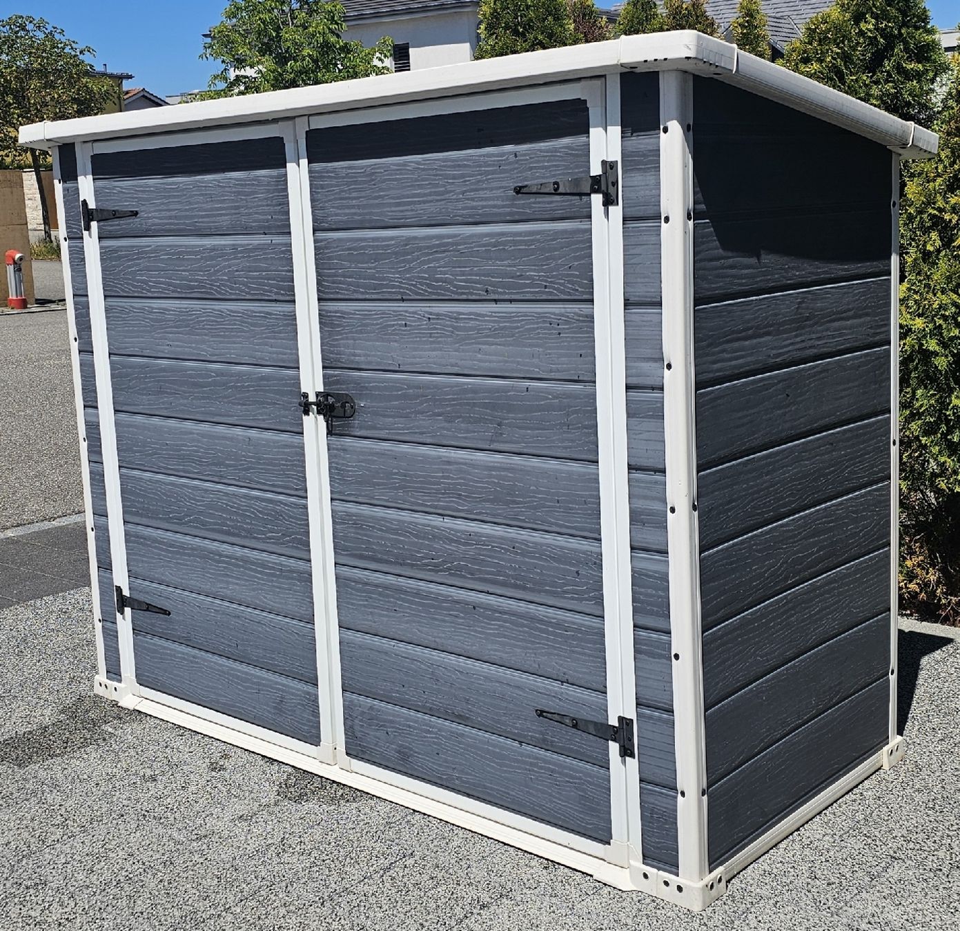 Keter Auflagenboxen: Gartenbox Aufbewahrungsbox Holzoptik Anthrazit  – Gebraucht aus Rothrist von PhilipsAurea 1