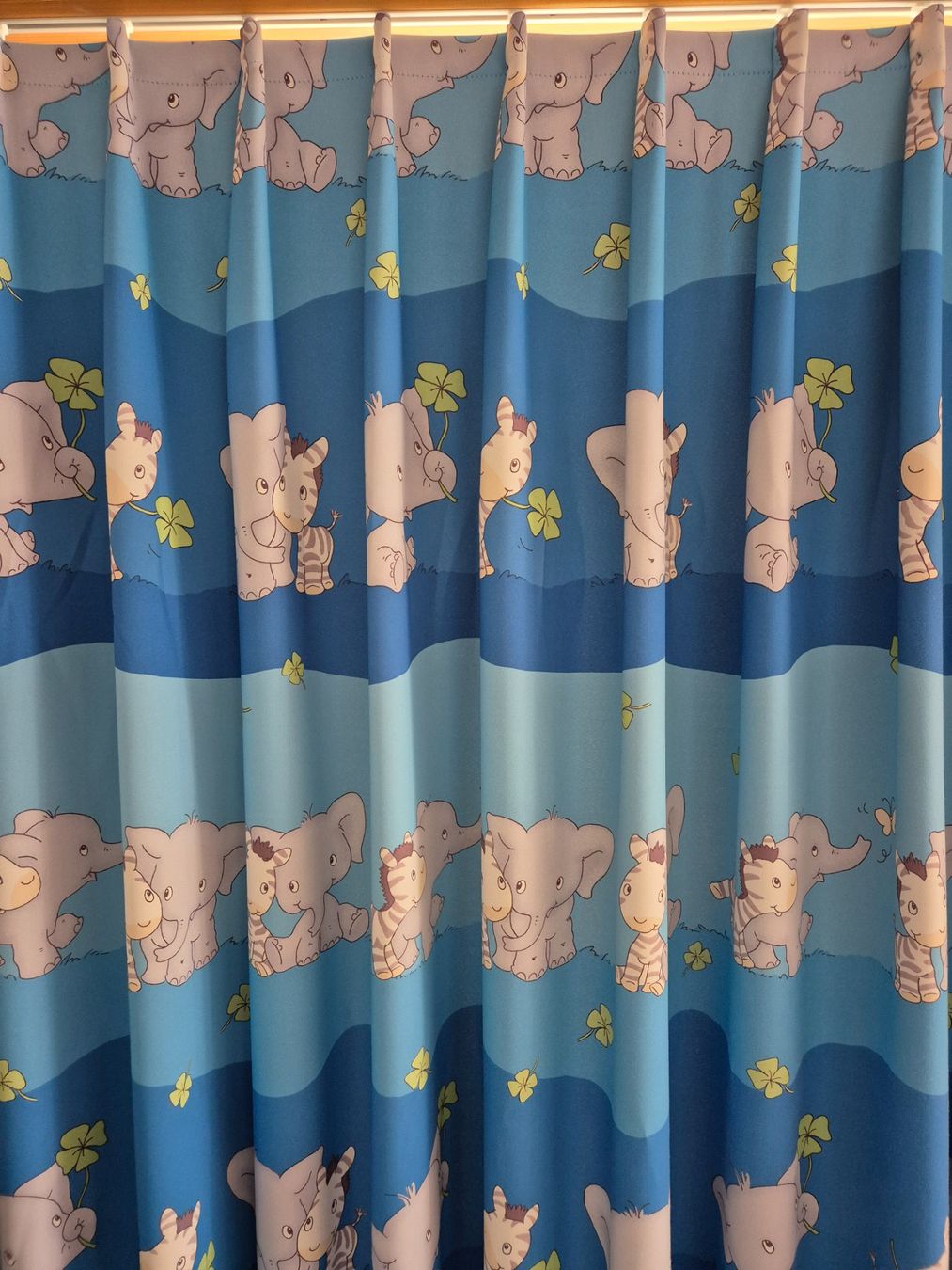 Tende: Vorhang Kinderzimmer blau – Usato da Auenstein venduto da stamsi