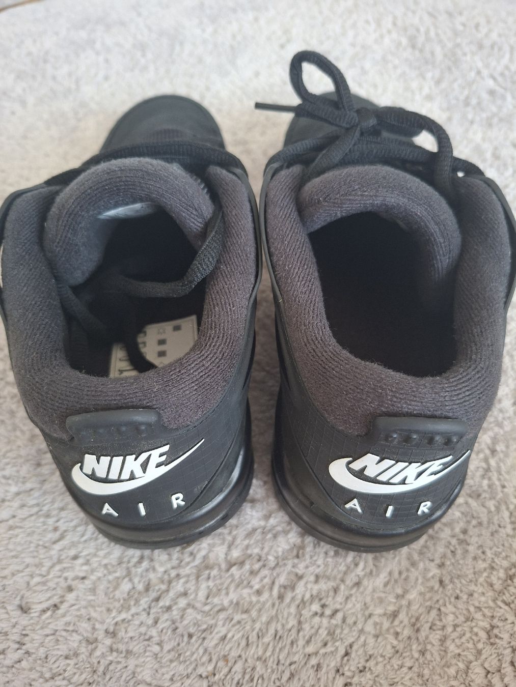 Jordan Chaussures hommes: Baskets Jordan Flight noires homme T44 – D'occasion à Renens VD par ser_j2fn 6
