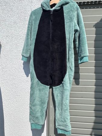 Pyjama enfant dinosaure vert taille 104 état neuf