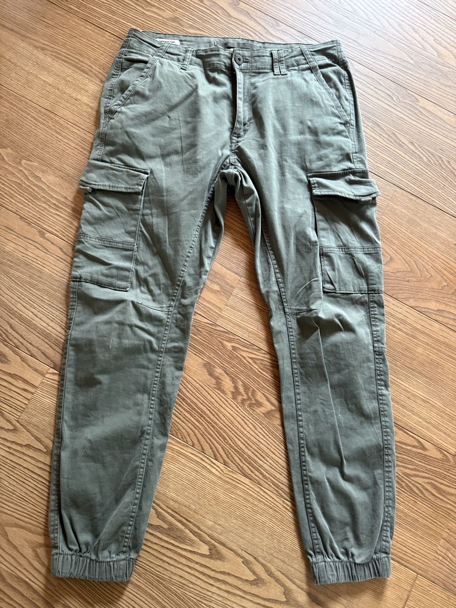Jack & Jones Hosen: Jack & Jones Cargohose – Gebraucht aus Davos Dorf von tati015