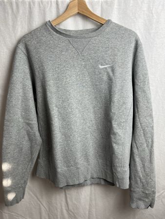 Pul. Nike gris taille M