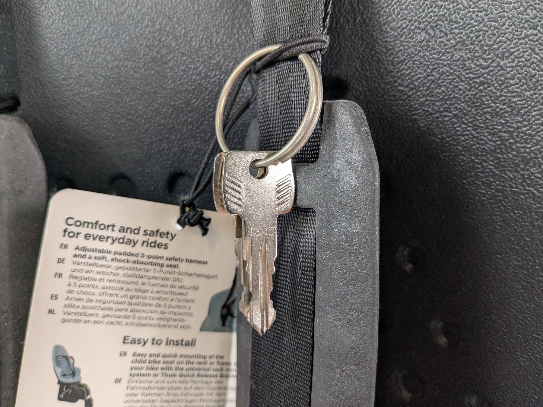 Seggiolini per auto: THULE Velo-Kindersitz Yepp 2 Maxi – Nuovo (secondo la descrizione) da Dintikon venduto da Restwert_Dintikon 4