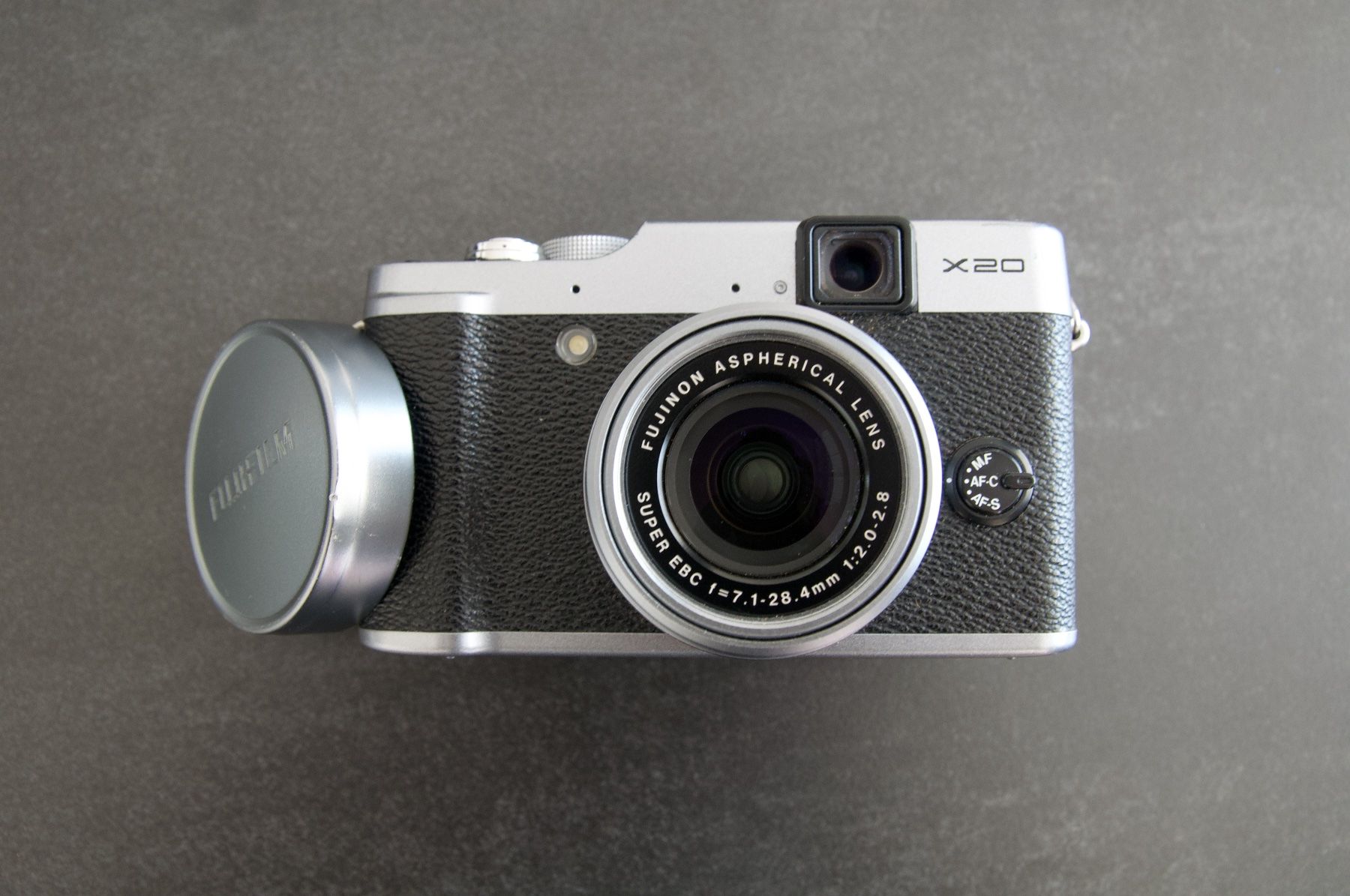 Fujifilm Fotocamera: Fujifilm X20 silver – Usato da Marin-Epagnier venduto da riga87 1
