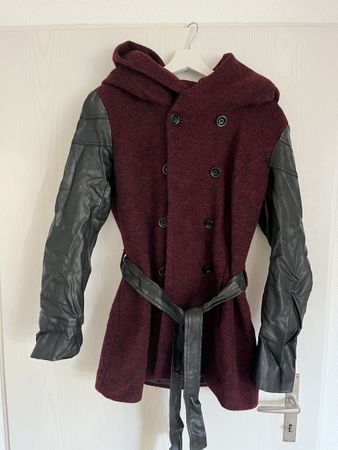 Mantel von ONLY, Grösse XL, rot und schwarz