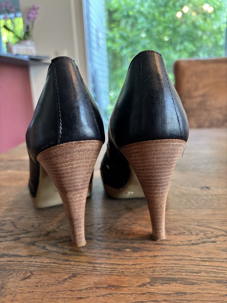 Roberto Santi Damenschuhe: Roberto Santi Echtleder-Peep-Toe-Pumps, Grösse 40 – Gebraucht aus Aetingen von pat_ykl9 2