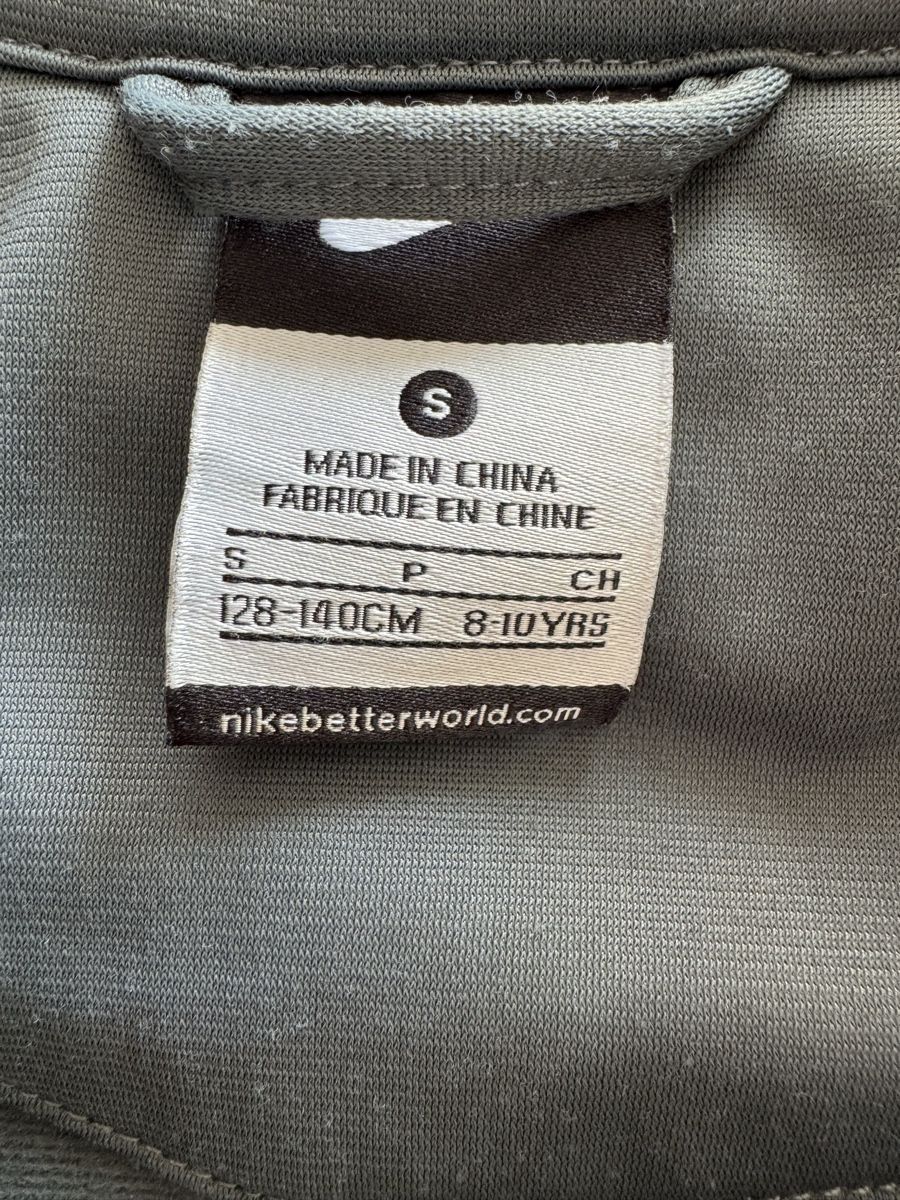 Nike Jumpsuits: Nike Tracksuit (128-140) – Gebraucht aus Bassersdorf von mmikolaj 2