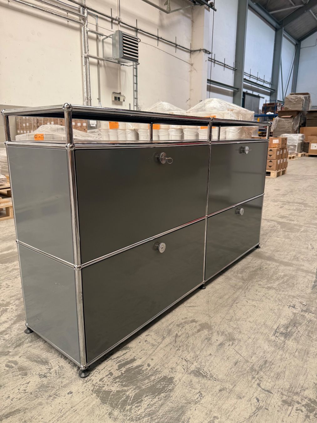 USM Étagères: USM Haller Sideboard 2x3 Mittelgrau Top Zustand – D'occasion à Balsthal par Designhaus.Schmitt 2