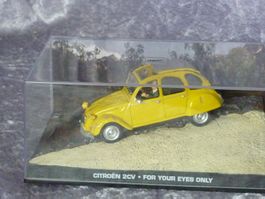 Citroen 2CV Döschwo James Bond 1:43