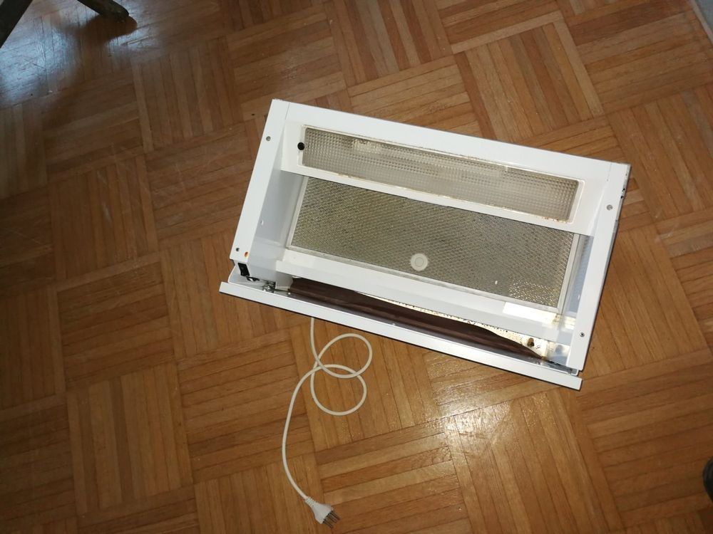 Hottes de ventilation: Dunstabzugshaube – D'occasion à Spreitenbach par Space_X 1