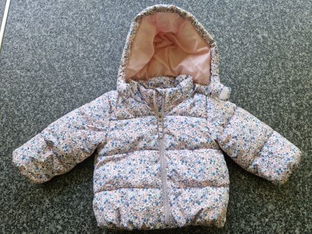 Süsse Mädchenjacke Bebyejacke Gr.68 von H+M