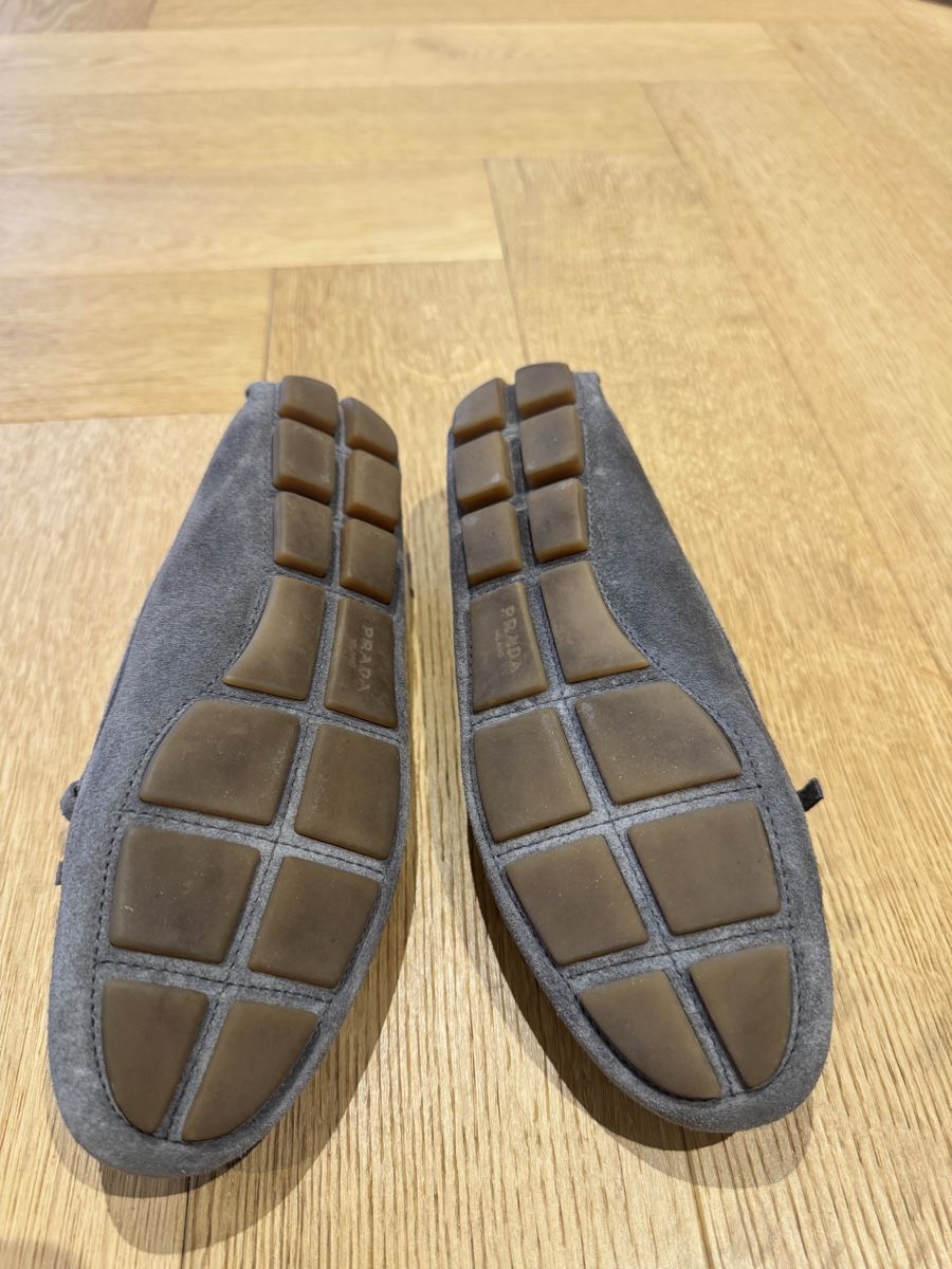 Prada Scarpe da donna: Stylish Prada Suede Loafers - EU 35 - Great Condition! – Usato da Schwyz venduto da ann_5w8m 3