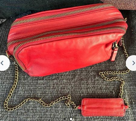 SANDRO Umhänge Tasche rot