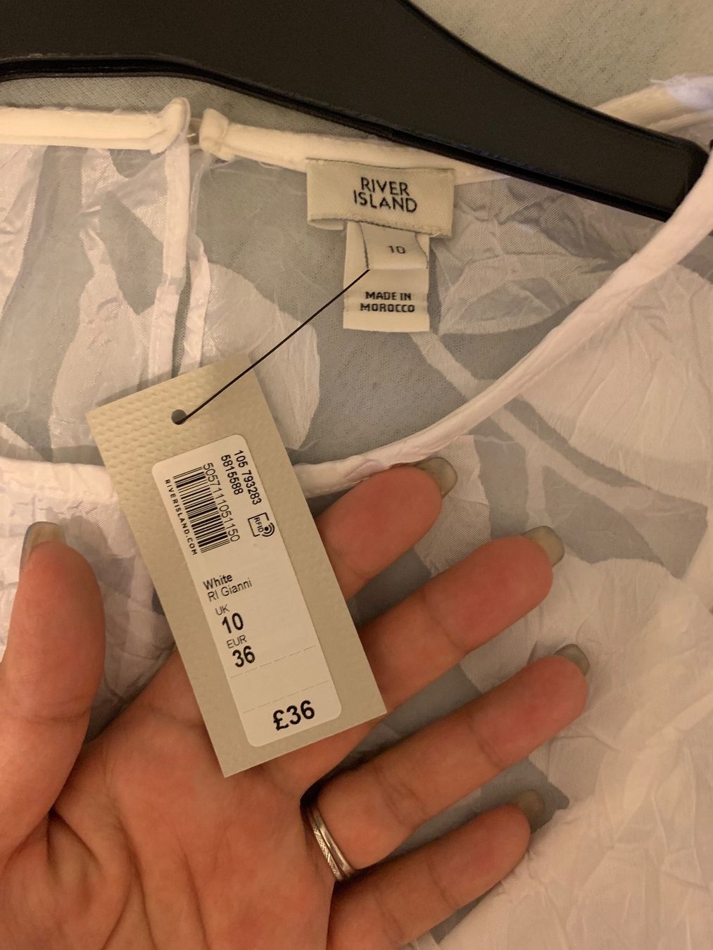 Top: Daman top(neu） – Usato da volketswil venduto da Sisi521 1