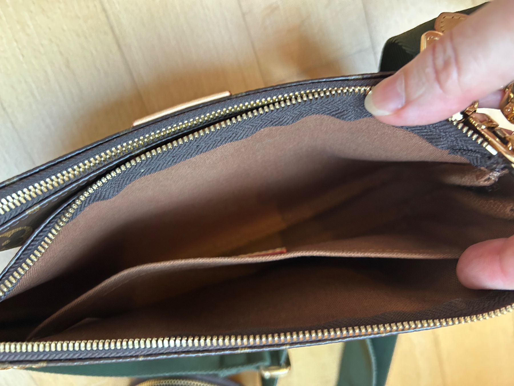 Louis Vuitton Borse da donna: Sac Louis Vuitton Multi Pochette Accessoires marron – Usato da GOCKHAUSEN venduto da chrismon 3