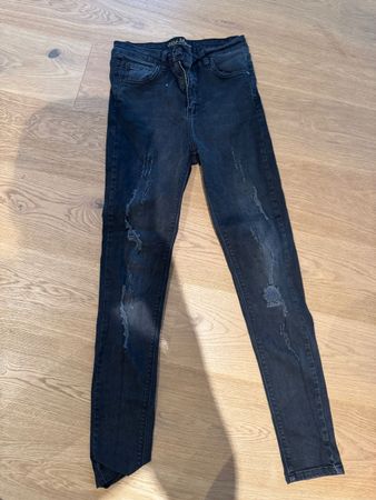 Schicke schwarze Damen Jeans, Grösse 38 - Top Zustand!