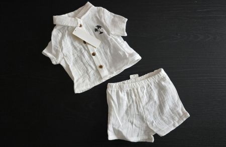 👣 Luftiges Musselin-Set: Kurzarm-Hemd & Shorts