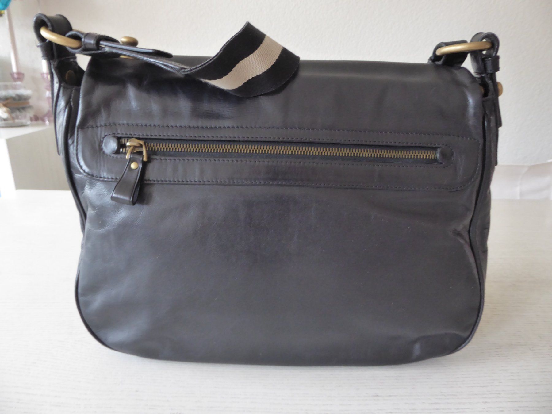 Bally Borse: Bally Ledertasche schwarz Schultergurt klassisch – Usato da Zürich venduto da Sunflower.15 4