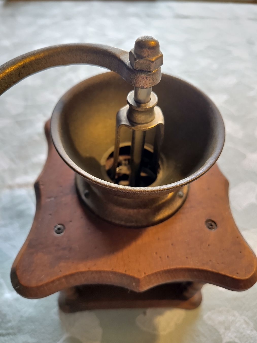 Küchengeräte: Handkaffeemühle Holz – Gebraucht aus Biel/Bienne von DoNa82 2