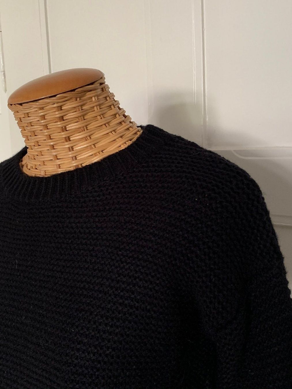 Pulls & Sweat-shirts: FOREVER 21 - Strickpullover schwarz S – D'occasion à Zürich par Diazaio 2