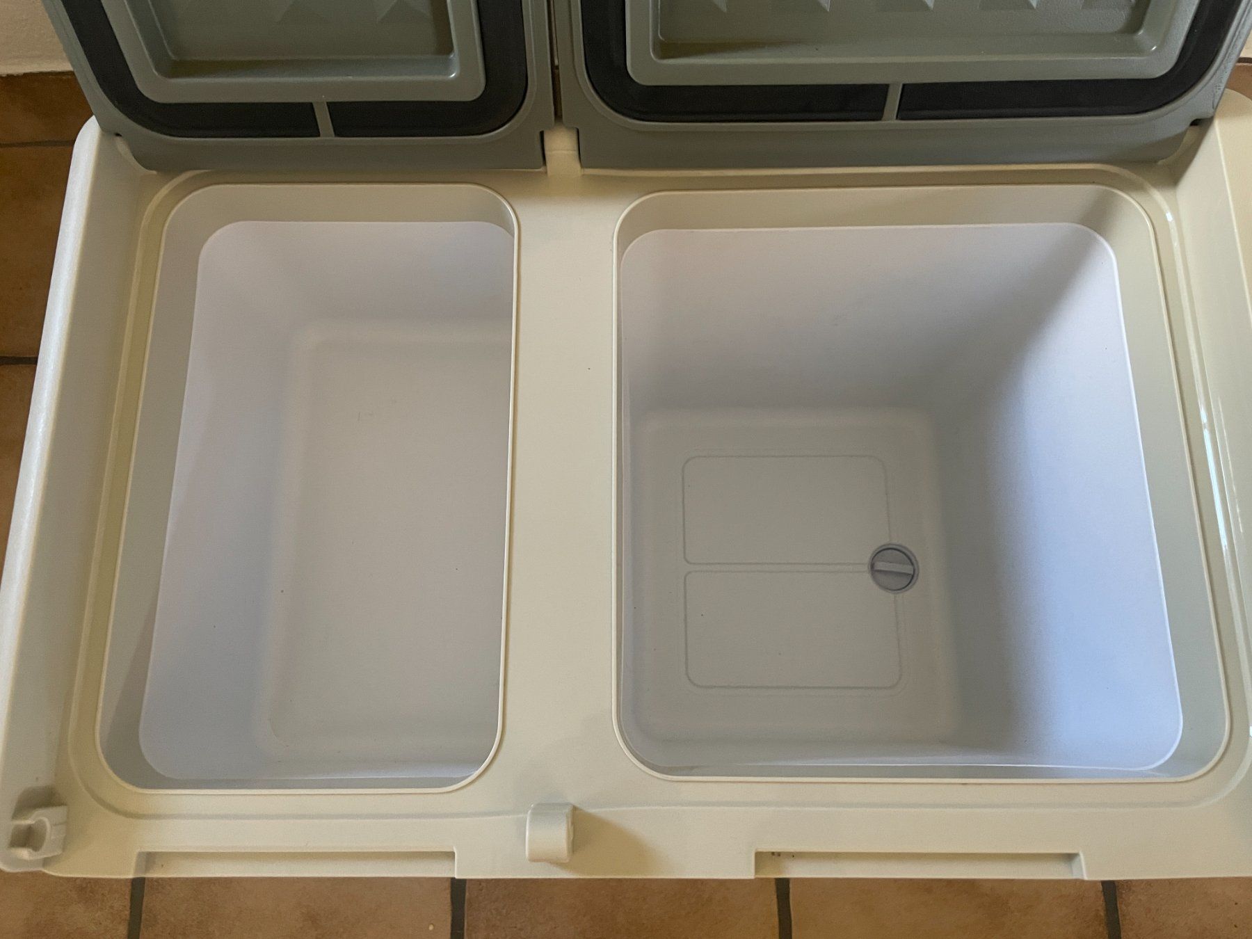 Frigoriferi & Refrigeratori: Kühlbox 33L – Usato da Schmerikon venduto da die_8b8m 1
