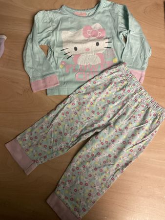 Hello Kitty Pyjama Early Days Gr. 86 