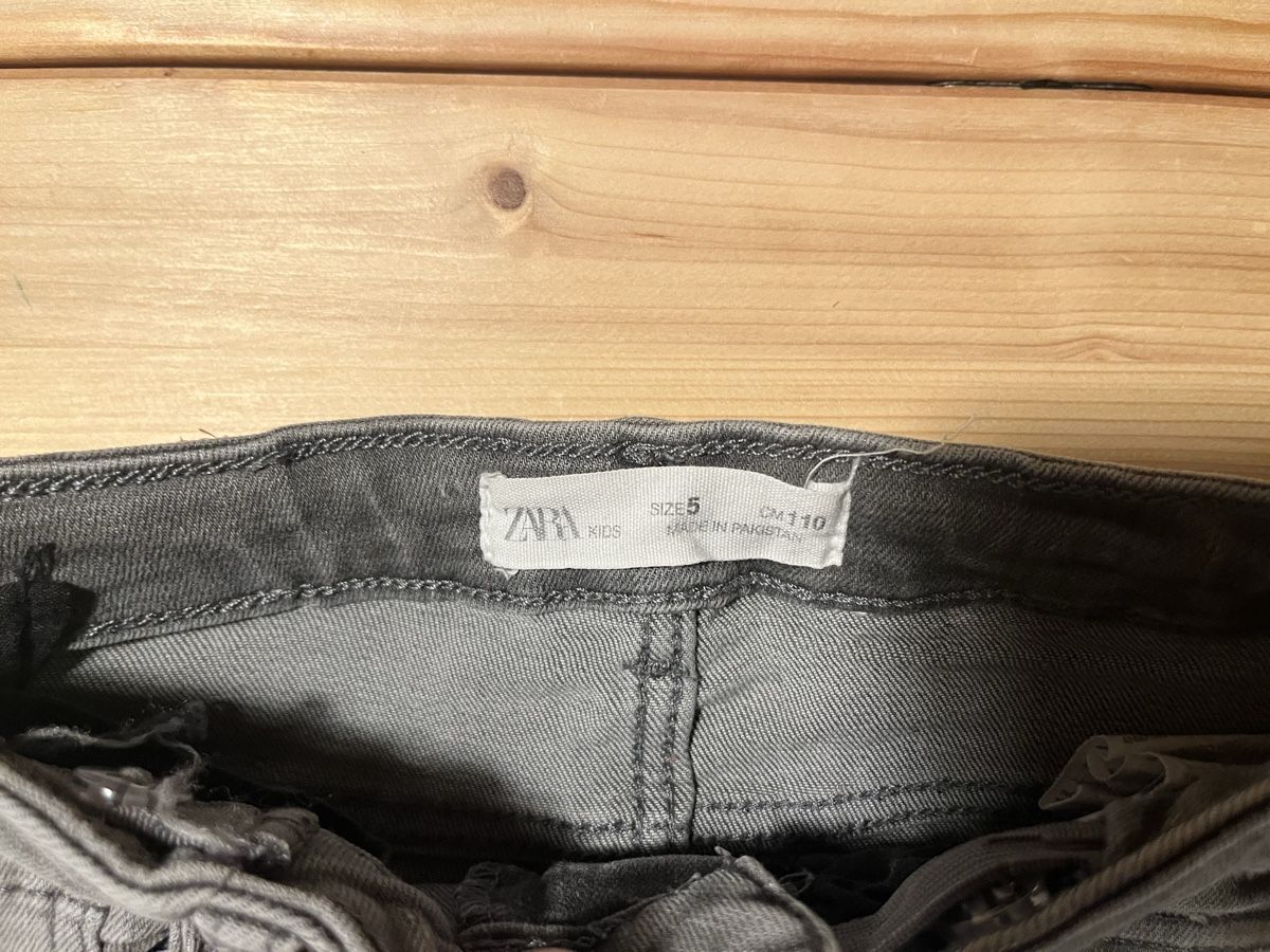 Zara Hosen: Shorts Zara Gr. 110 – Gebraucht aus Adelboden von Jestil20 2