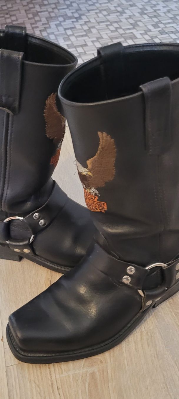 Harley-Davidson Scarpe da donna: Harley  Leder Stiefel mit Adler – Usato da St. Silvester venduto da misterdollar 1
