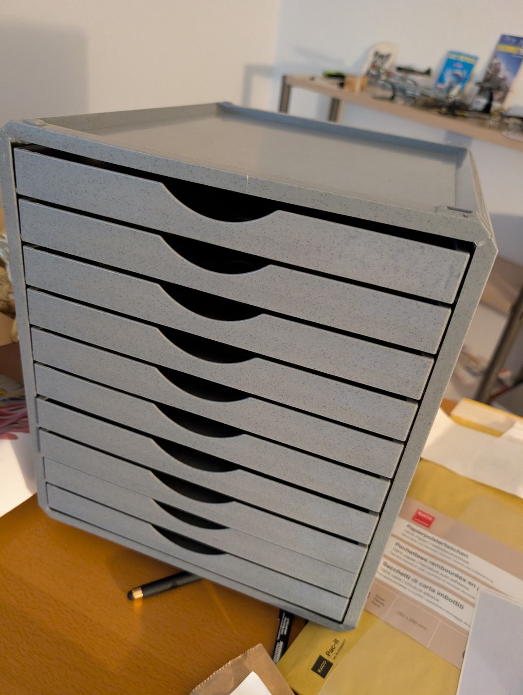 Ablagesysteme: Dokumentenbox / Briefablage A4 – Gebraucht aus Roggwil BE von MA-4900