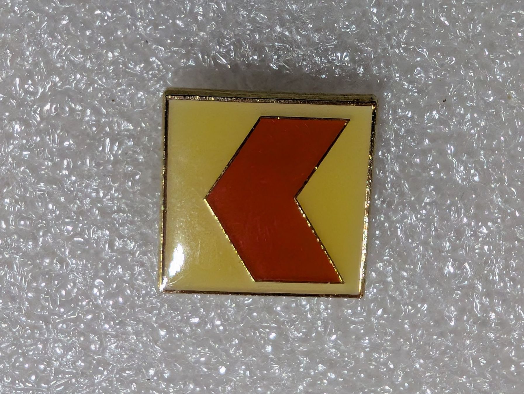 Plaquettes & Badges: Ansteckpin 245: Kantonalbank – D'occasion à Oppligen par Pin-Fall-Shop