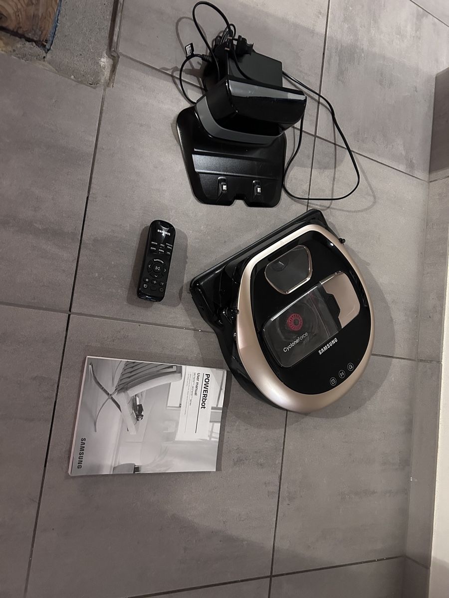 Samsung Aspirapolveri & Accessori: Saugroboter Samsung CycloneForce gebraucht SR20M70 – Usato da Kleinandelfingen venduto da MartinKlafi 4
