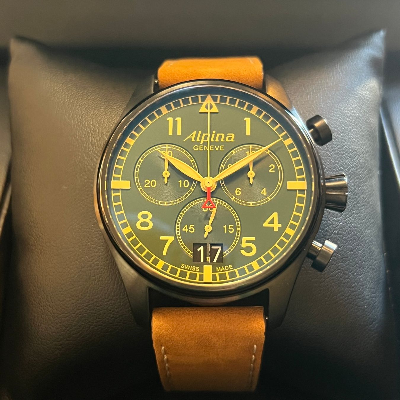 Alpina Orologi: Alpina Startimer Pilot Chrono Big Date Full Set AL-372GR4FBS – Usato da Carouge GE venduto da Watchaser