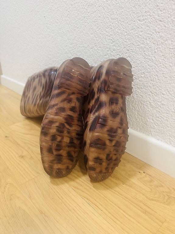Scarpe da donna: G&G Leoparden Gummi Stiefel - Grösse 37 – Usato da Langenthal venduto da Reifen-Schweiz 3