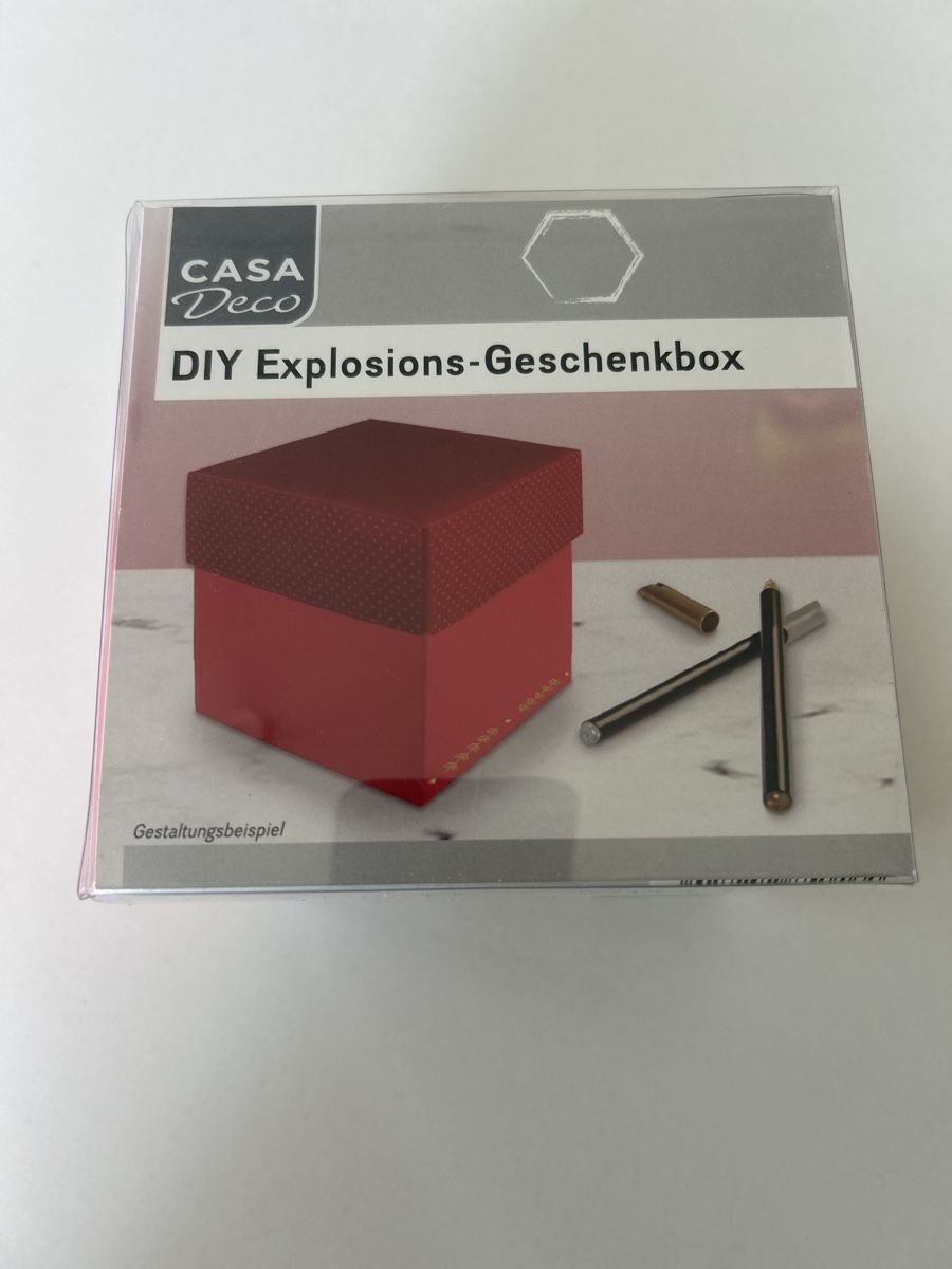 Kit bricolage: Geschenk Box rot, neu:  DIY Explosions-Geschenkbox Casa Deco – Nuovo e nell'imballaggio originale da Neuendorf venduto da Juhlin01 2