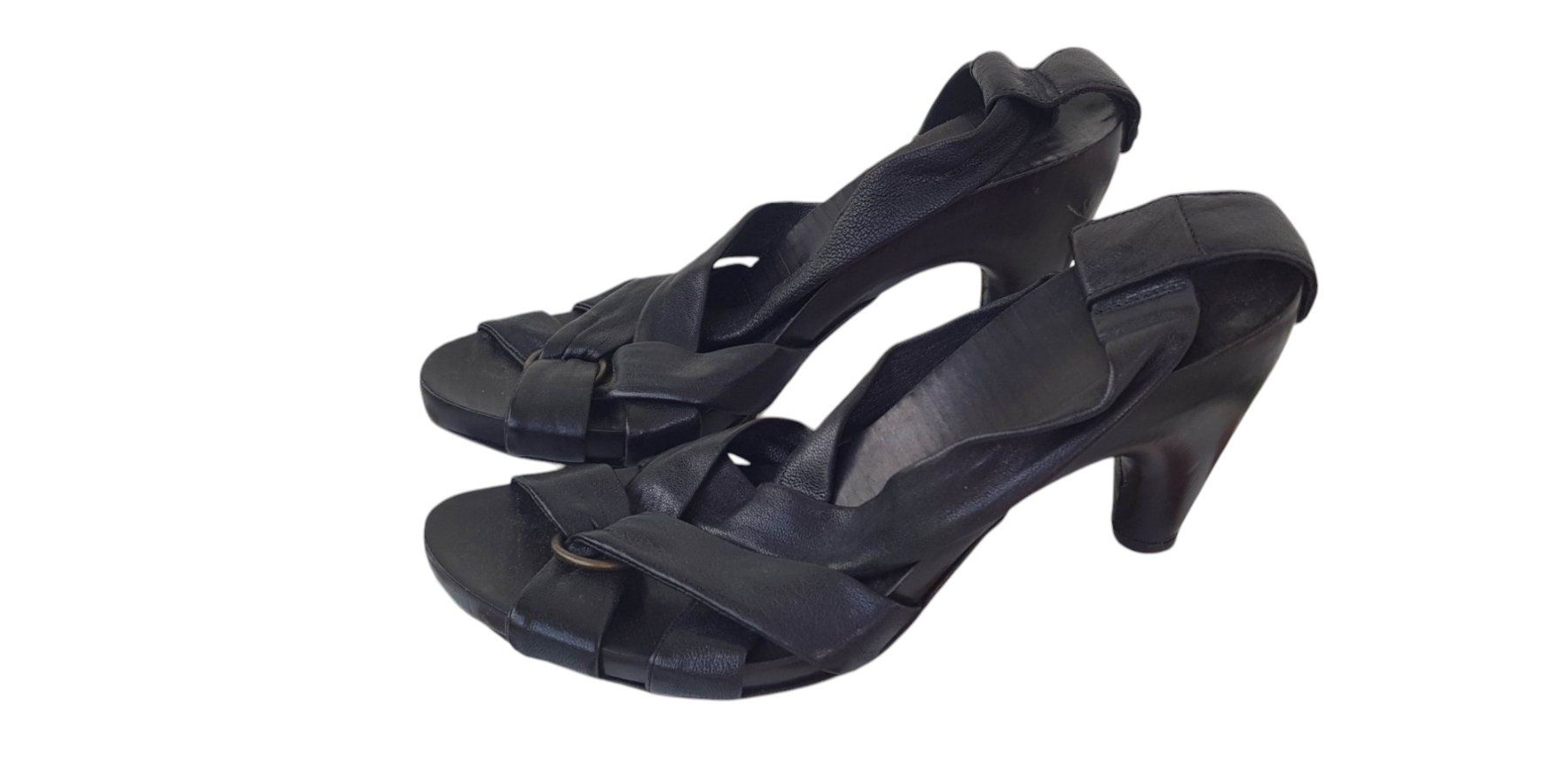 Damenschuhe: Sandalen Leder Vintage Gr. 38.5 – Gebraucht aus Mörschwil von wunderkiste44 1