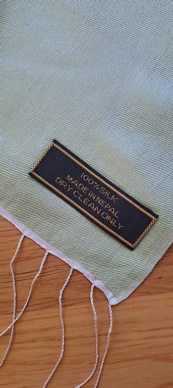Foulard & Sciarpe: Seidenschal grün – Usato da Adliswil venduto da missmoonymoon 4