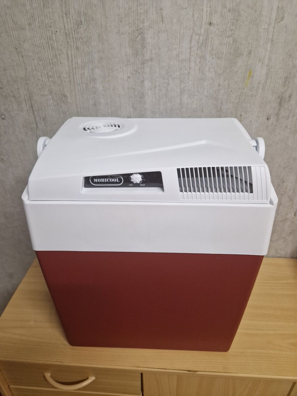 Mobicool Kühlschränke & Kühlen: Kühlbox Mobicool – Gebraucht aus Safenwil von Rnokia